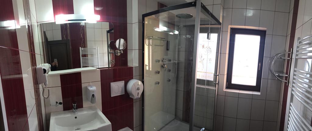 Pensiunea Royal Spa بياترا نام الغرفة الصورة